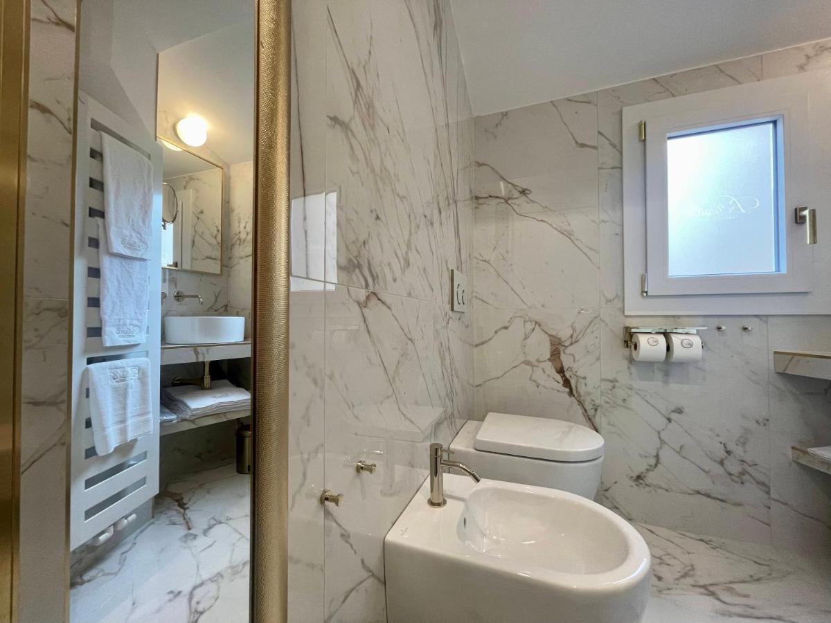 Bellagio Luxury Suites Apartments エクステリア 写真