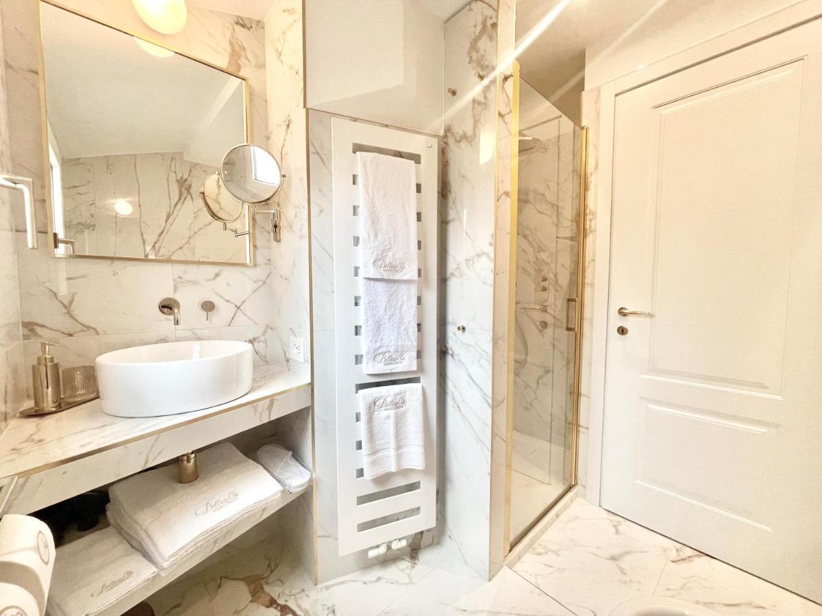 Bellagio Luxury Suites Apartments エクステリア 写真